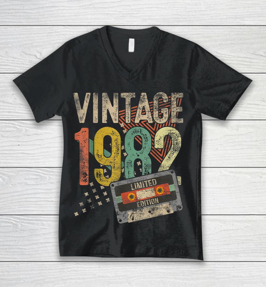 40Th Birthday Gifts Vintage 1982 Limited Edition 40 Year Old Unisex V-Neck T-Shirt