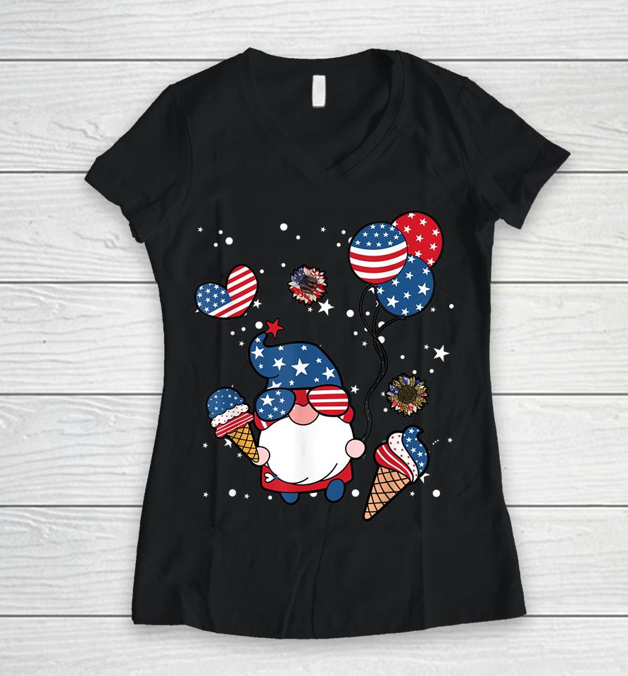 4Th Of July 2022 Gnomes Patriotic Gnome Funny American Flag Women V-Neck T-Shirt