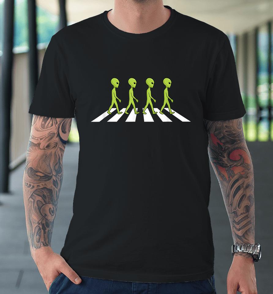 Aliens Crossing And Walking Across Road Funny Premium T-Shirt
