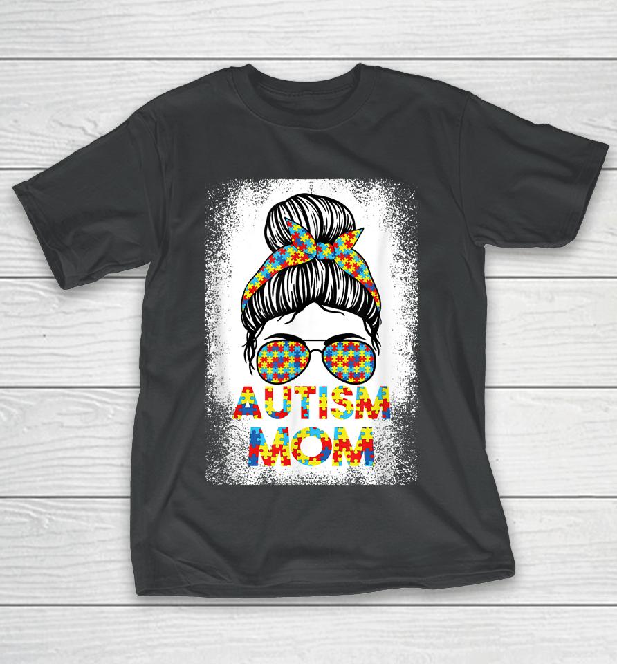 Autism Awareness Mom Messy Bun Puzzle Mother’s Day T-Shirt