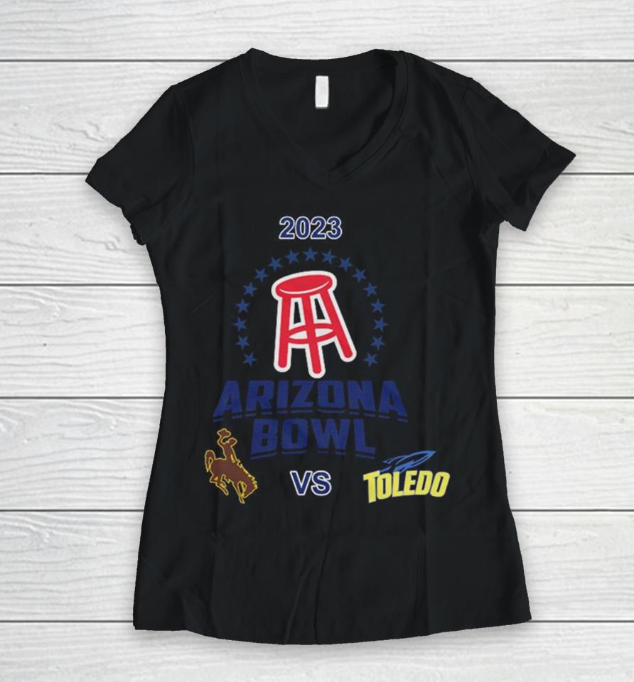Barstool Sports Arizona Bowl Toledo Vs Wyoming Arizona Stadium Tucson Az Cfb Bowl Game Women V-Neck T-Shirt