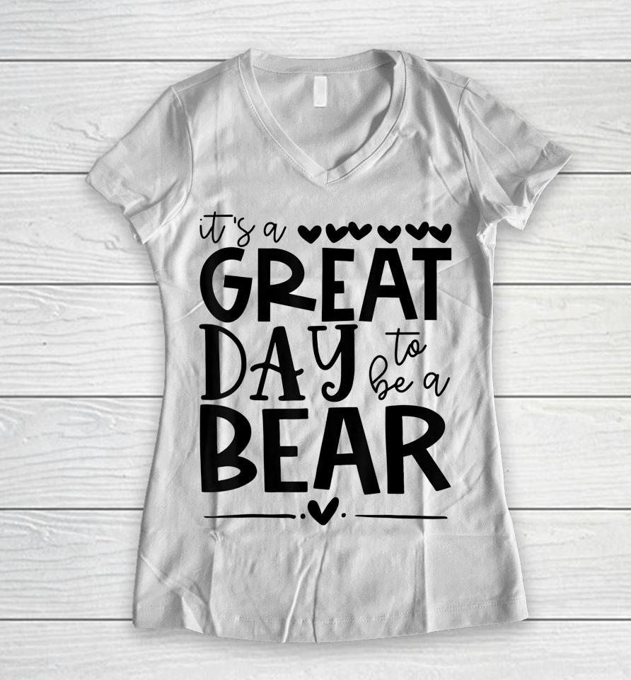 Bears School Sports Fan Team Spirit Mascot Gift Great Day Women V-Neck T-Shirt