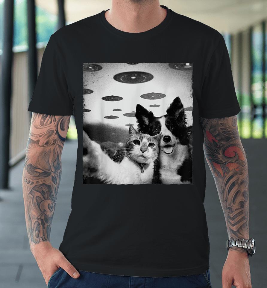 Cat And Dog Selfie With Alien Ufo Premium T-Shirt
