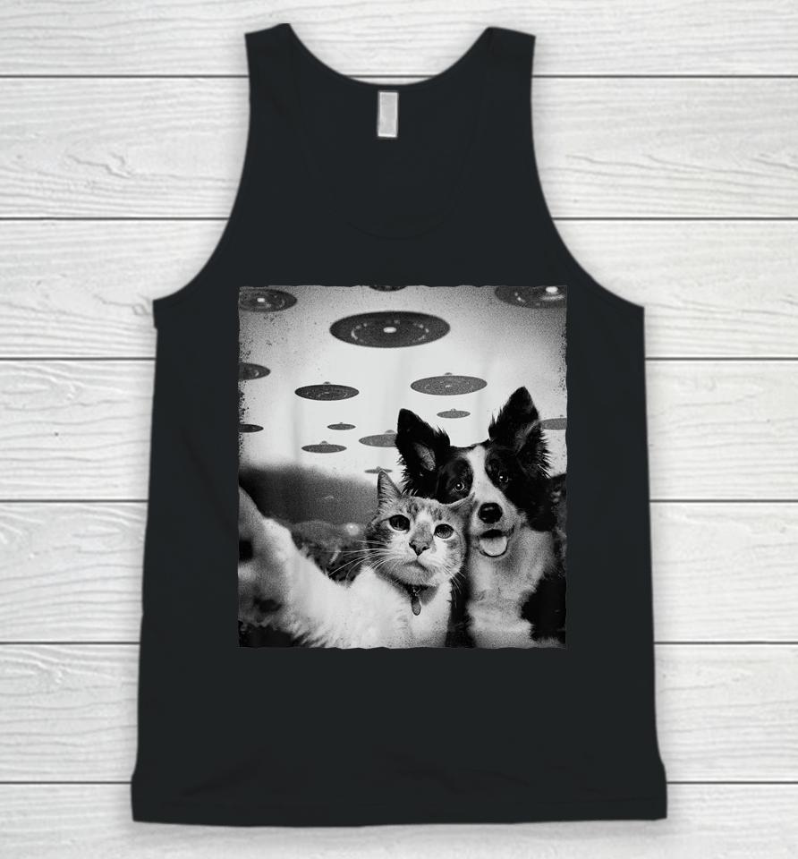 Cat And Dog Selfie With Alien Ufo Unisex Tank Top
