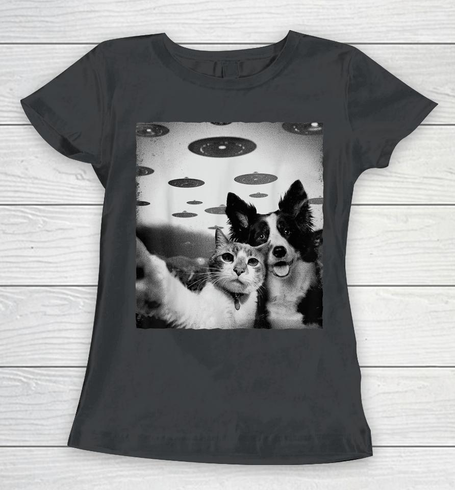 Cat And Dog Selfie With Alien Ufo Women T-Shirt