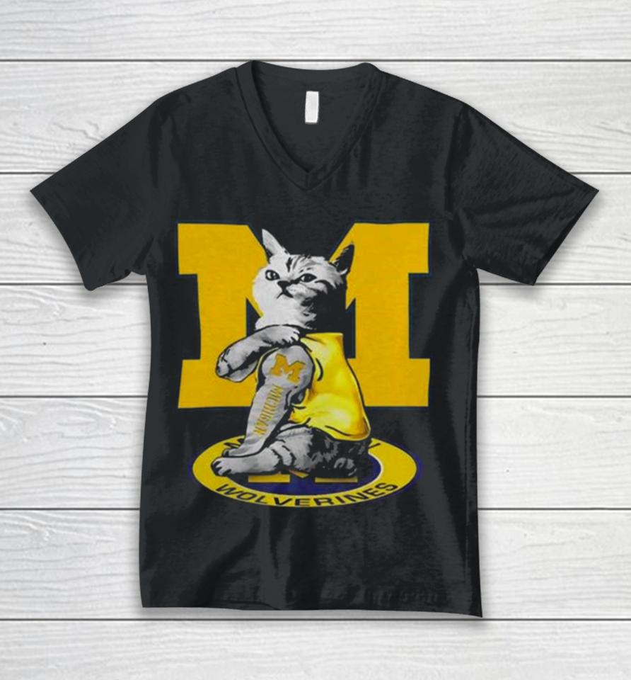 Cat I Love Michigan Wolverines 2024 Unisex V-Neck T-Shirt
