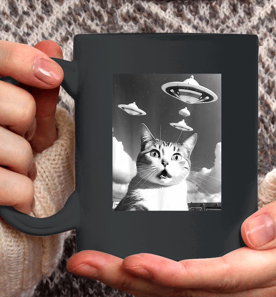 Cat Selfie With Alien Ufo Spaceship Funny Cat Lovers Coffee Mug