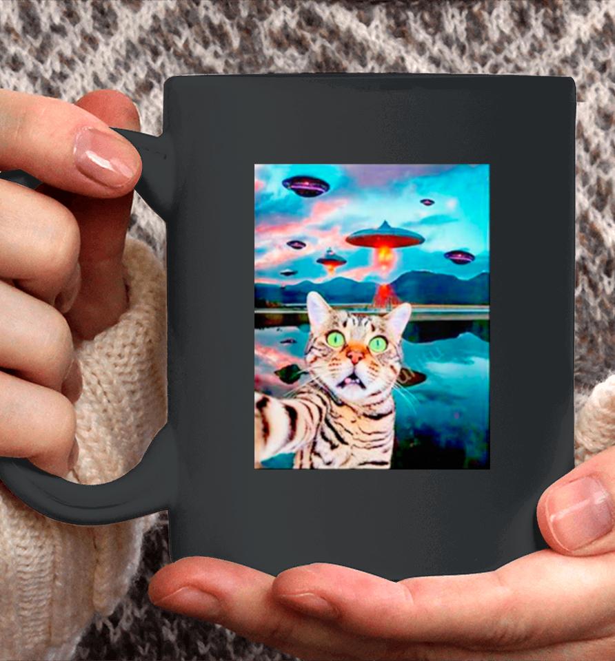 Cat Selfie With Ufos Funny Coffee Mug
