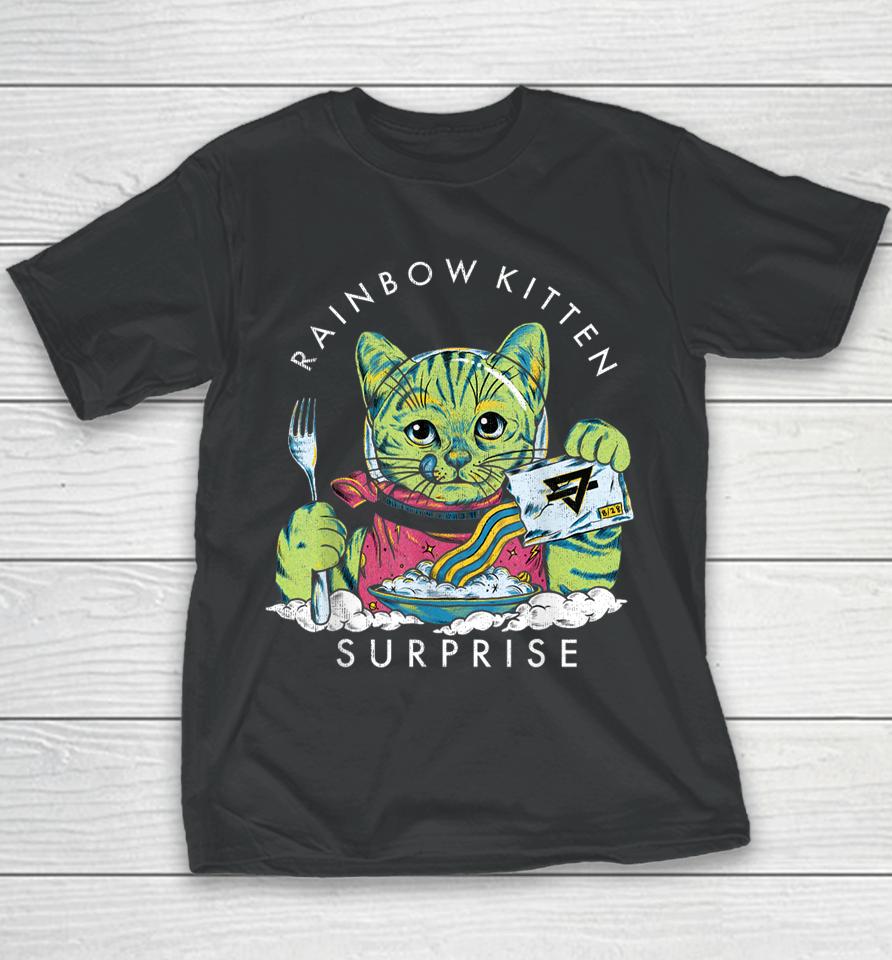 Cats Rainbow Kitten Surprise Cute Eat Retro Animals Vintage Youth T-Shirt