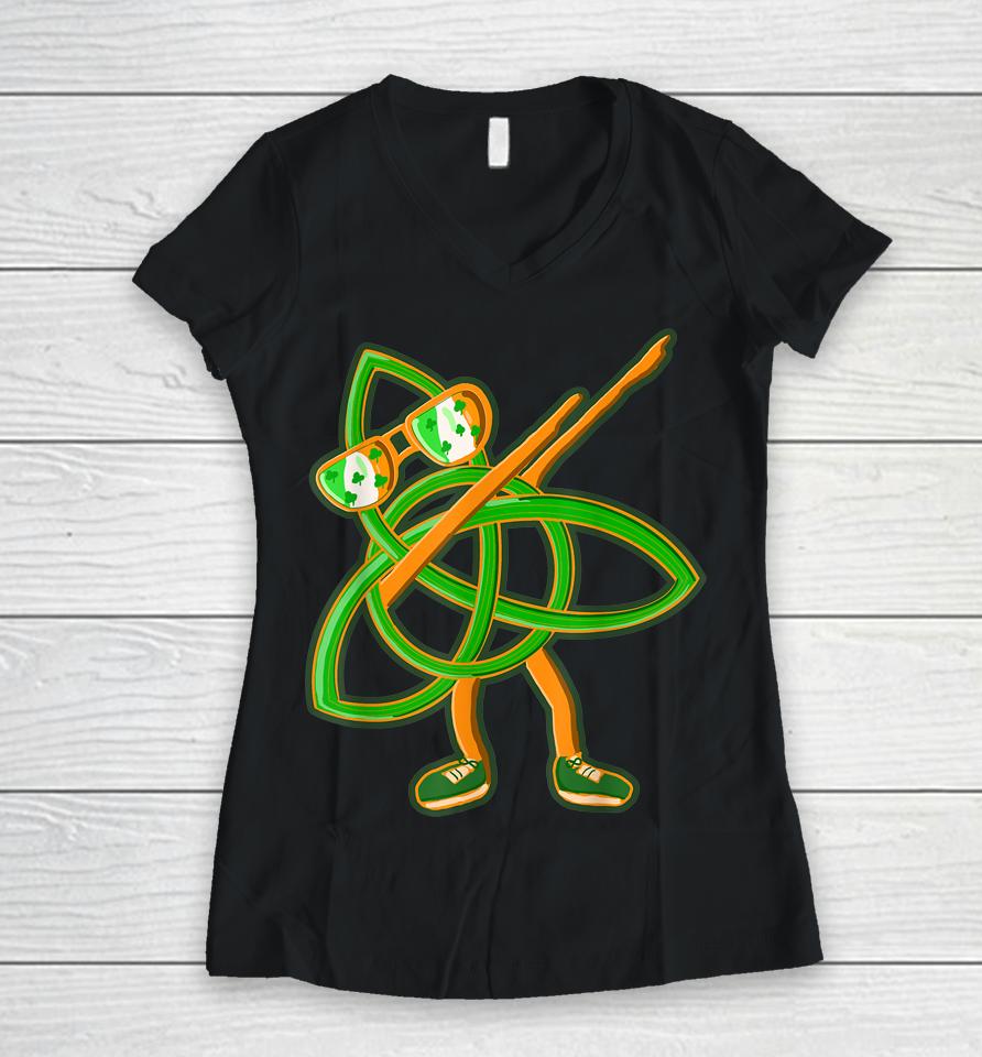 Celtic Irish Symbol St Patricks Day Dabbing Trinity Knot Women V-Neck T-Shirt