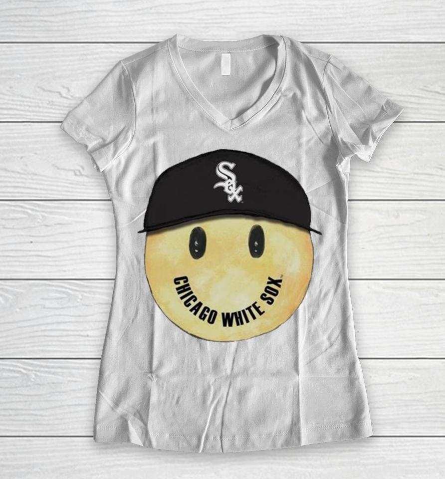 Chicago White Sox Smiley Women V-Neck T-Shirt