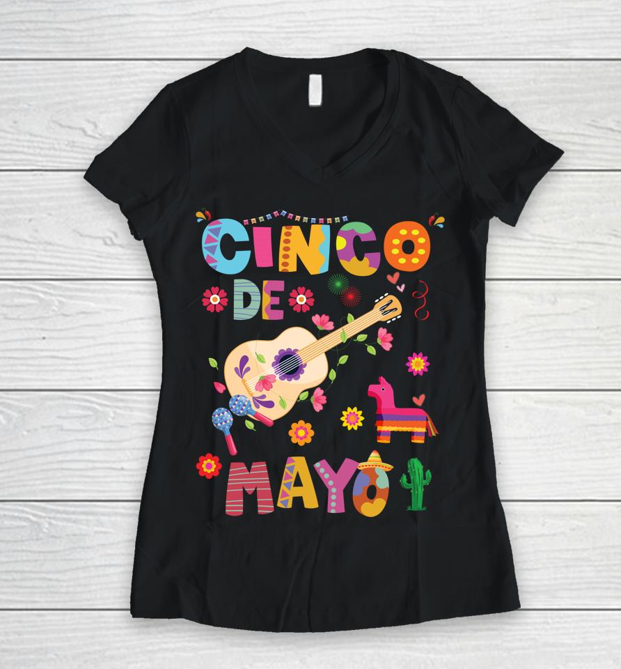 Cinco De Mayo Shirt Mexican Fiesta 5 De Mayo Women V-Neck T-Shirt