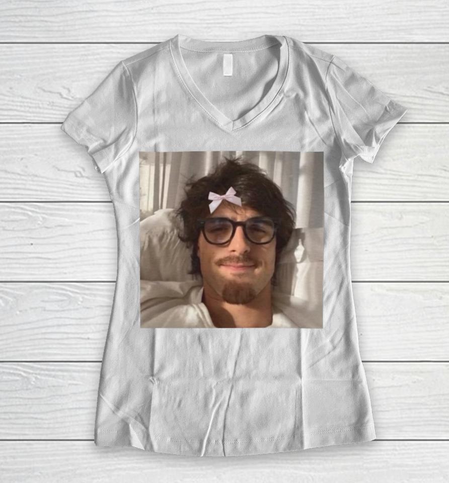 Coquette Jacob Elordi With A Bow Women V-Neck T-Shirt
