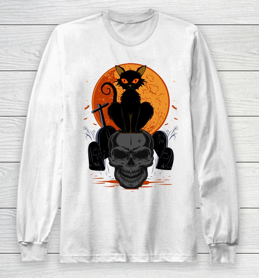 Cute Halloween Gothic Black Cat Standing On Skull Art Long Sleeve T-Shirt