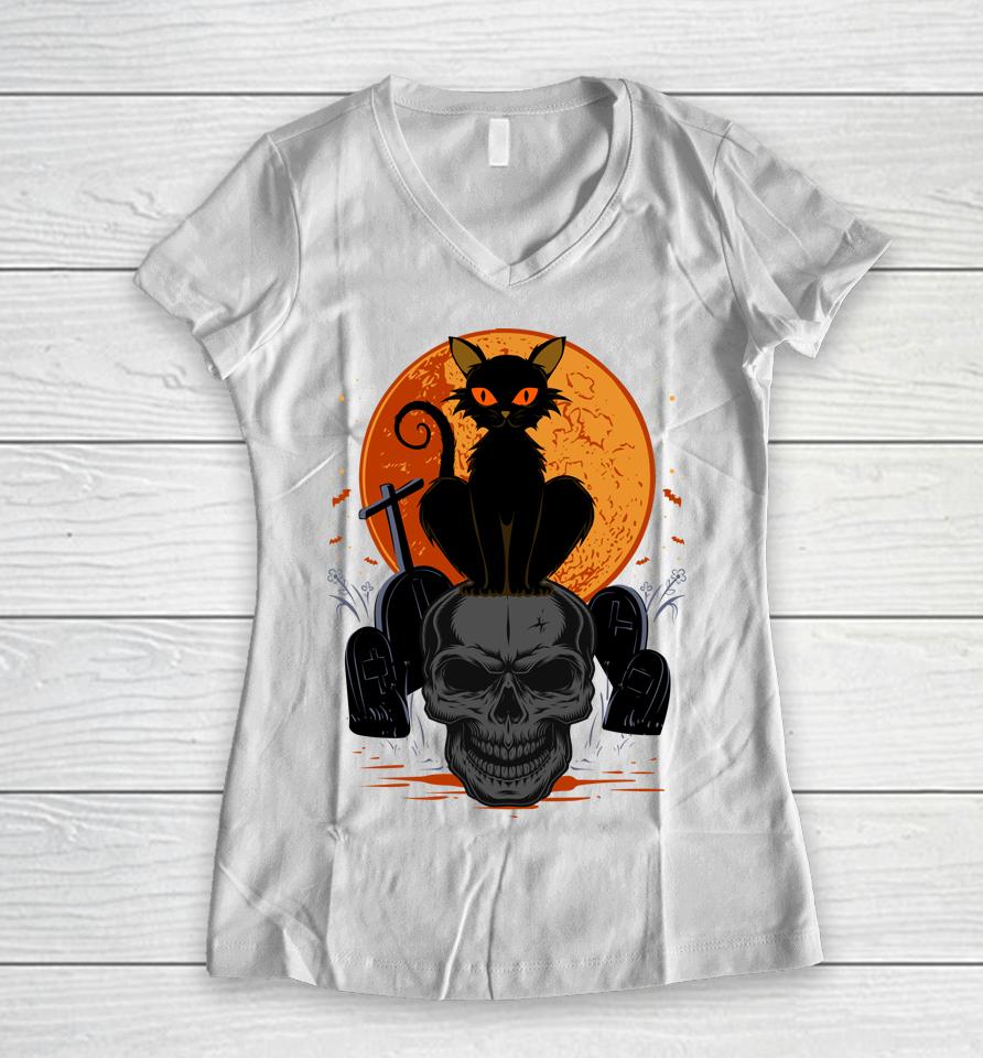 Cute Halloween Gothic Black Cat Standing On Skull Art Women V-Neck T-Shirt