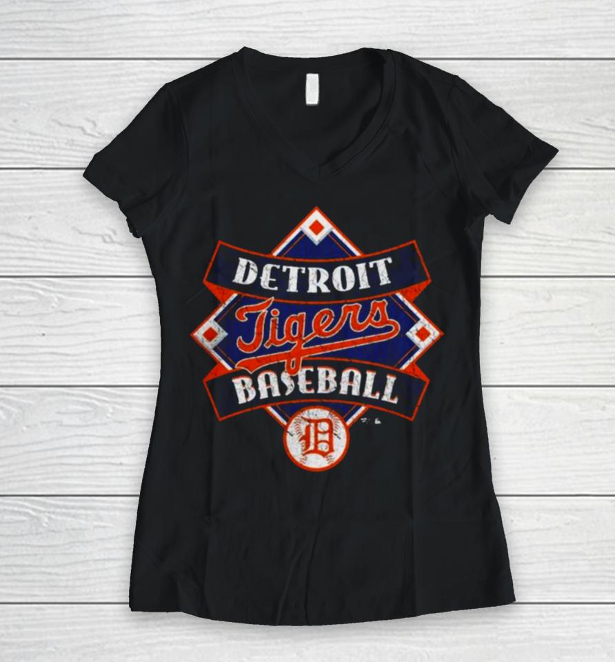 Detroit Tigers Fanatics Branded Cooperstown Collection Field Play Women V-Neck T-Shirt