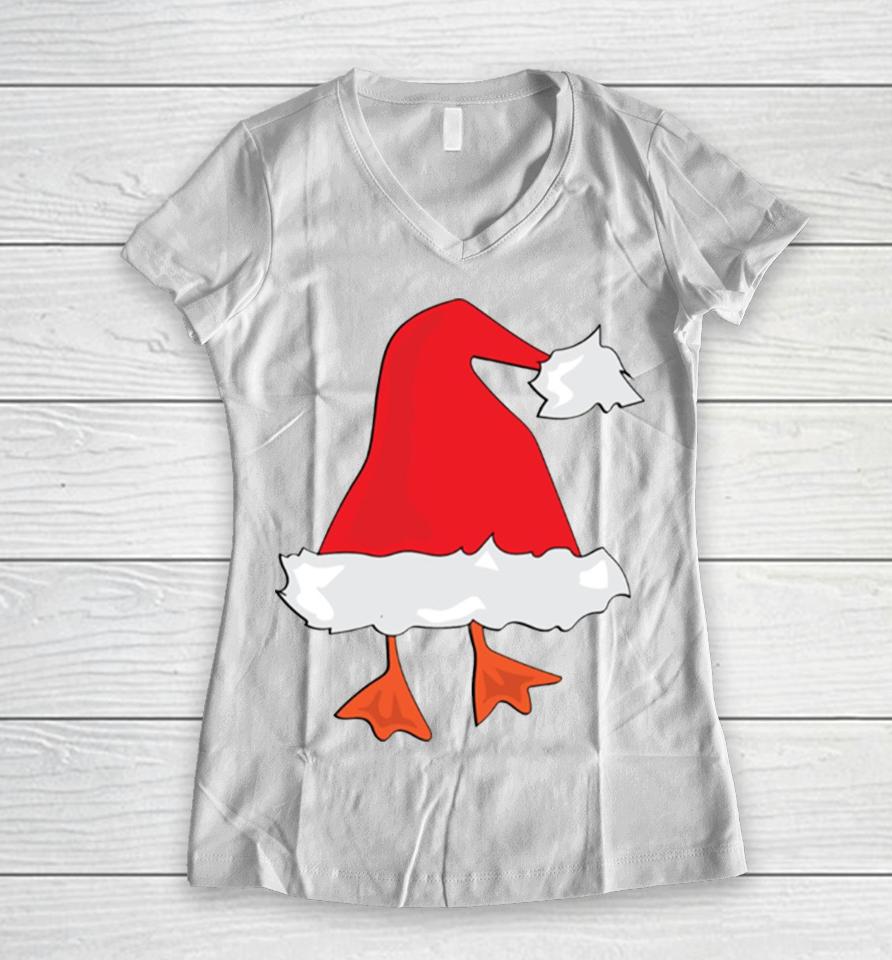 Duck Stuck In Santa Hat Christmas Women V-Neck T-Shirt
