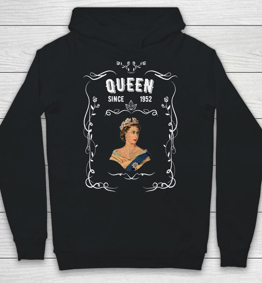 Elizabeth Ii Queen Legend British Crown Platinum Anniversary Hoodie