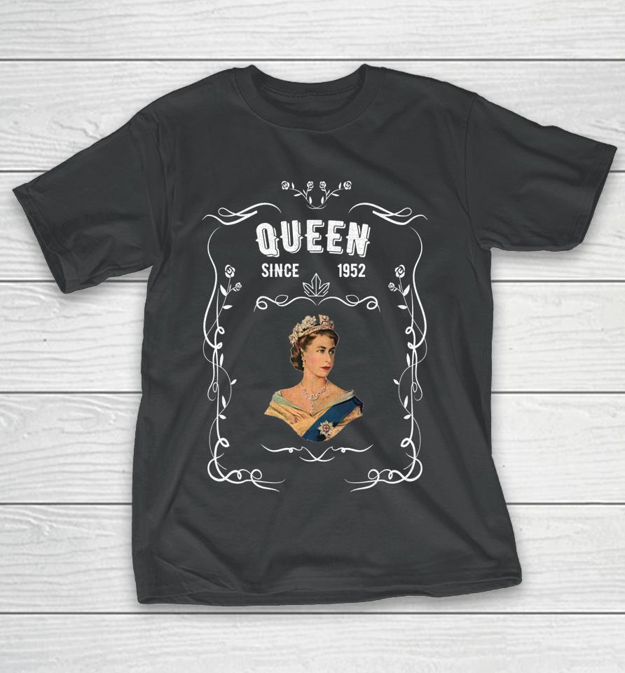 Elizabeth Ii Queen Legend British Crown Platinum Anniversary T-Shirt