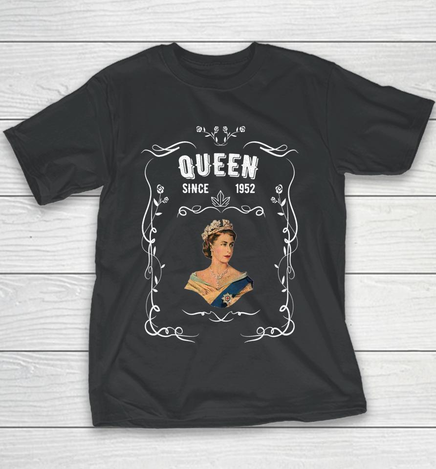 Elizabeth Ii Queen Legend British Crown Platinum Anniversary Youth T-Shirt