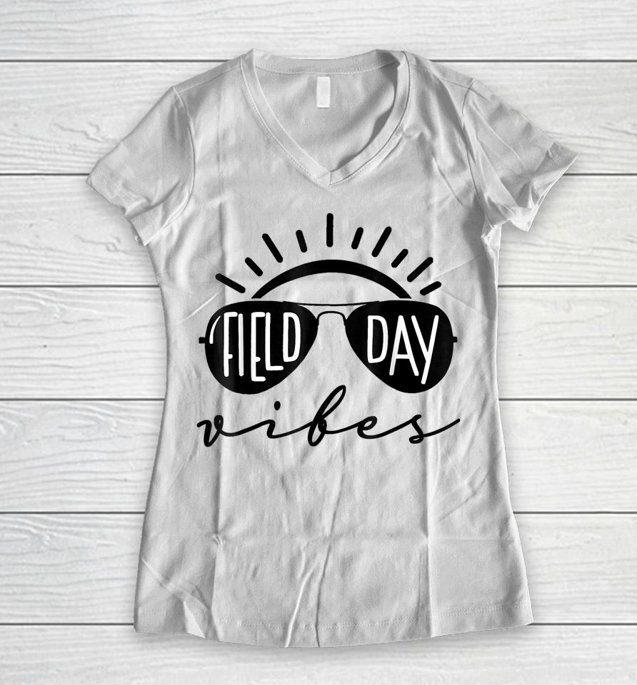 Field Day Vibes Funny Shirt For Teacher Kids Field Day 2023 Women V-Neck T-Shirt