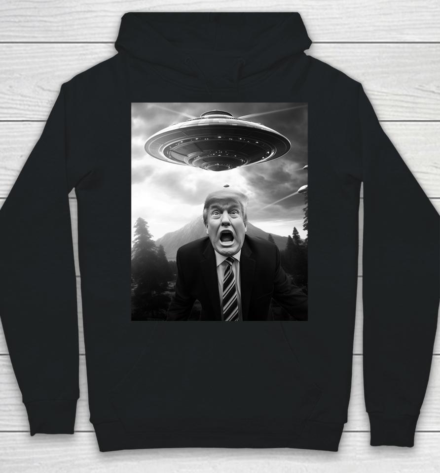 Funny Trump Selfie With Ufo Funny Alien Attack Hoodie
