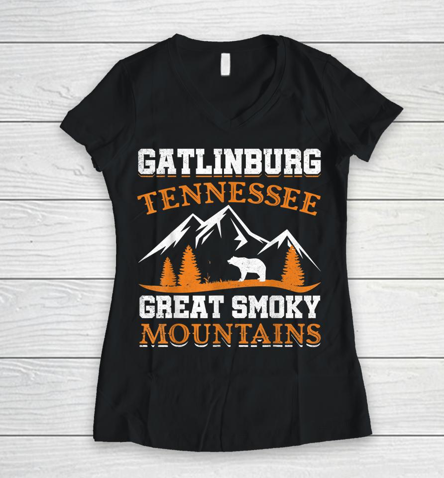 Gatlinburg Tennessee Great Smoky Mountains Souvenirs Bear Women V-Neck T-Shirt