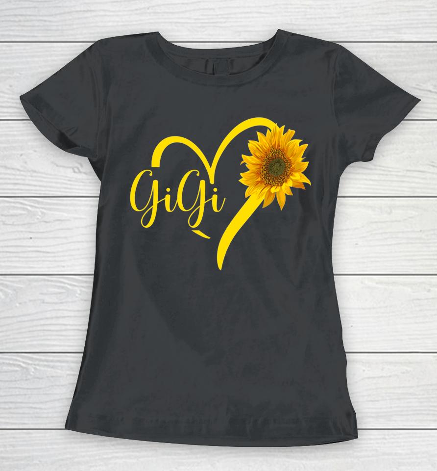 Gigi Heart For Women Grandma Christmas Mother's Day Grandma Women T-Shirt