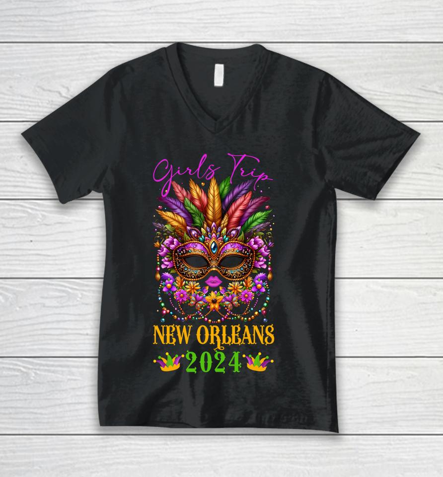 Girls Trip New Orleans 2024 Women Girl Mardi Gras Mask Beads Unisex V-Neck T-Shirt