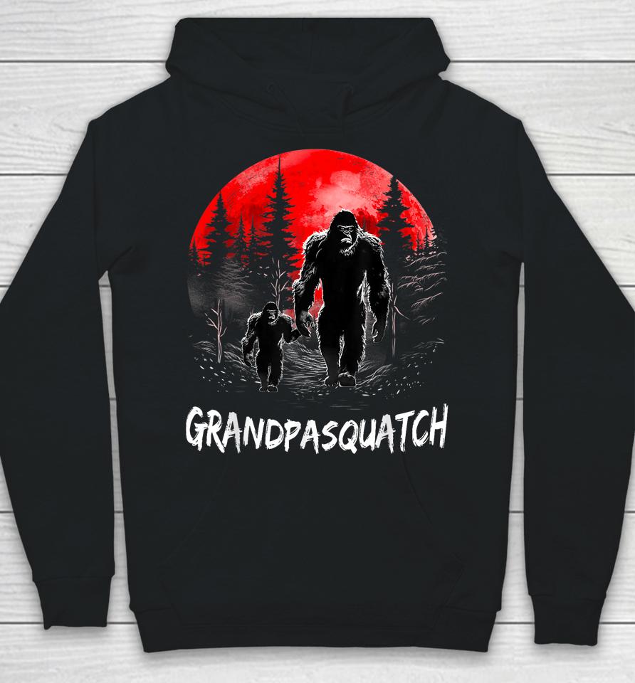 Grandpa Squatch Funny Bigfoot Dad Sasquatch Yeti Fathers Day Hoodie