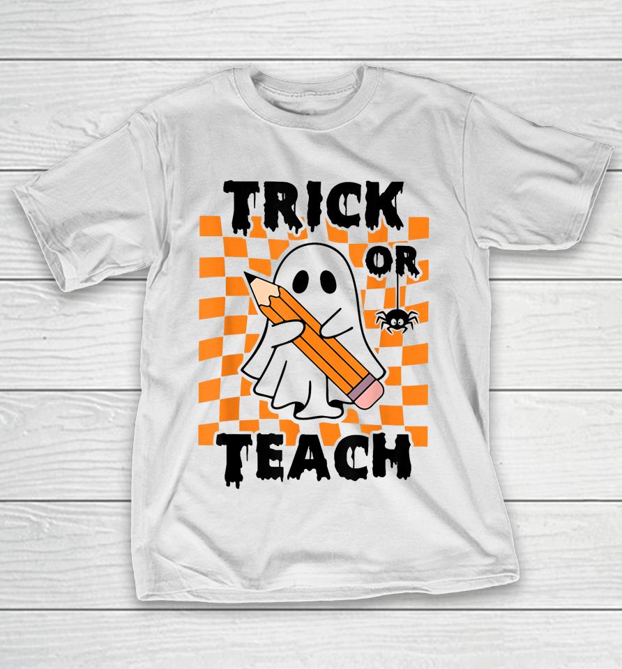 Groovy Halloween Trick Or Teach Retro Floral Ghost Teacher T-Shirt
