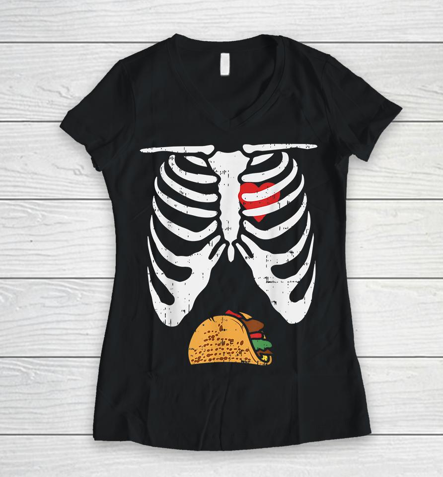 Halloween Dad Skeleton Taco Belly Funny Pregnancy Women V-Neck T-Shirt
