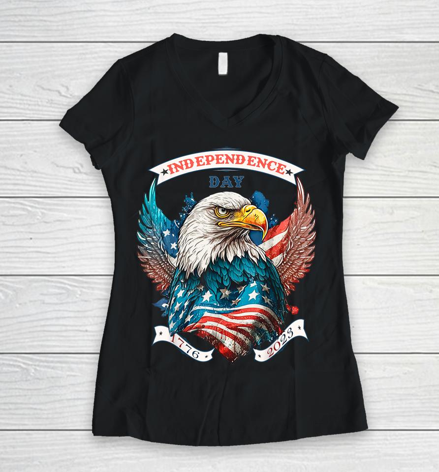 Happy Independence Day American Eagle &Amp; Usa Flag 4Th Of July Women V-Neck T-Shirt