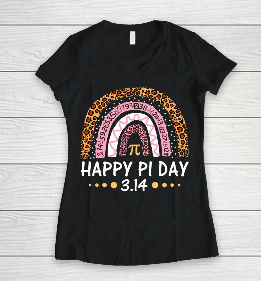 Happy Pi Day Mathematic Math Teacher Gift Leopard Rainbow Women V-Neck T-Shirt