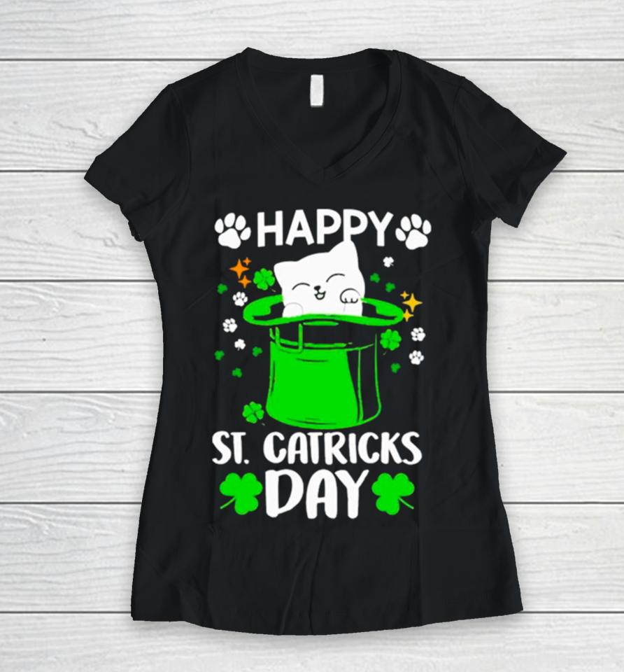 Happy St Catrick’s Day Cat Inside Green Hat Women V-Neck T-Shirt
