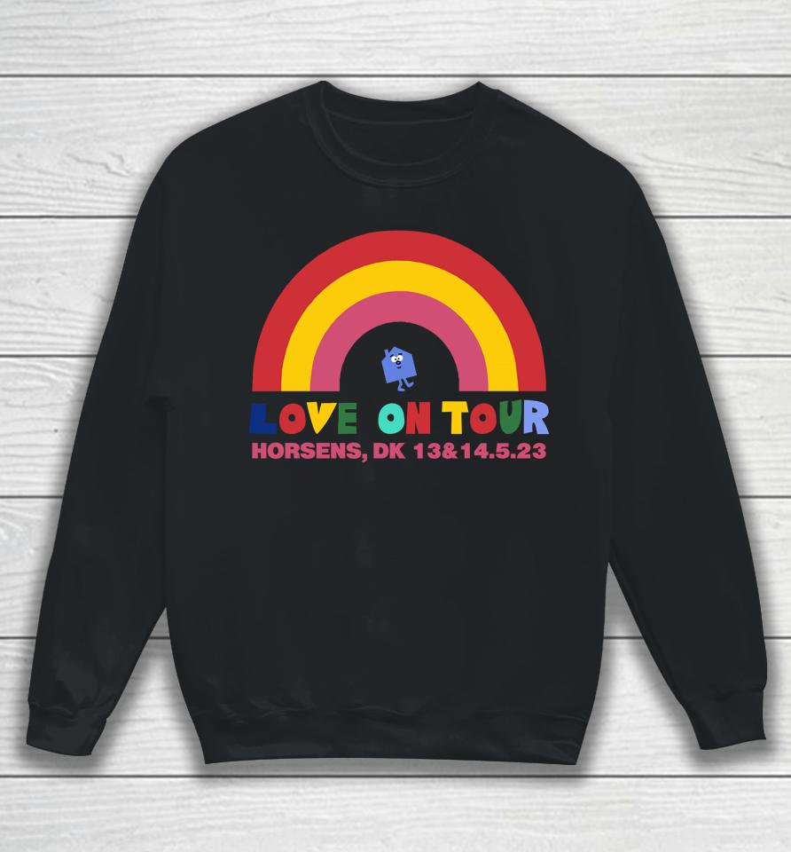 Harry Styles Italia Rainbow Love On Tour Horsens Dk 13 Sweatshirt