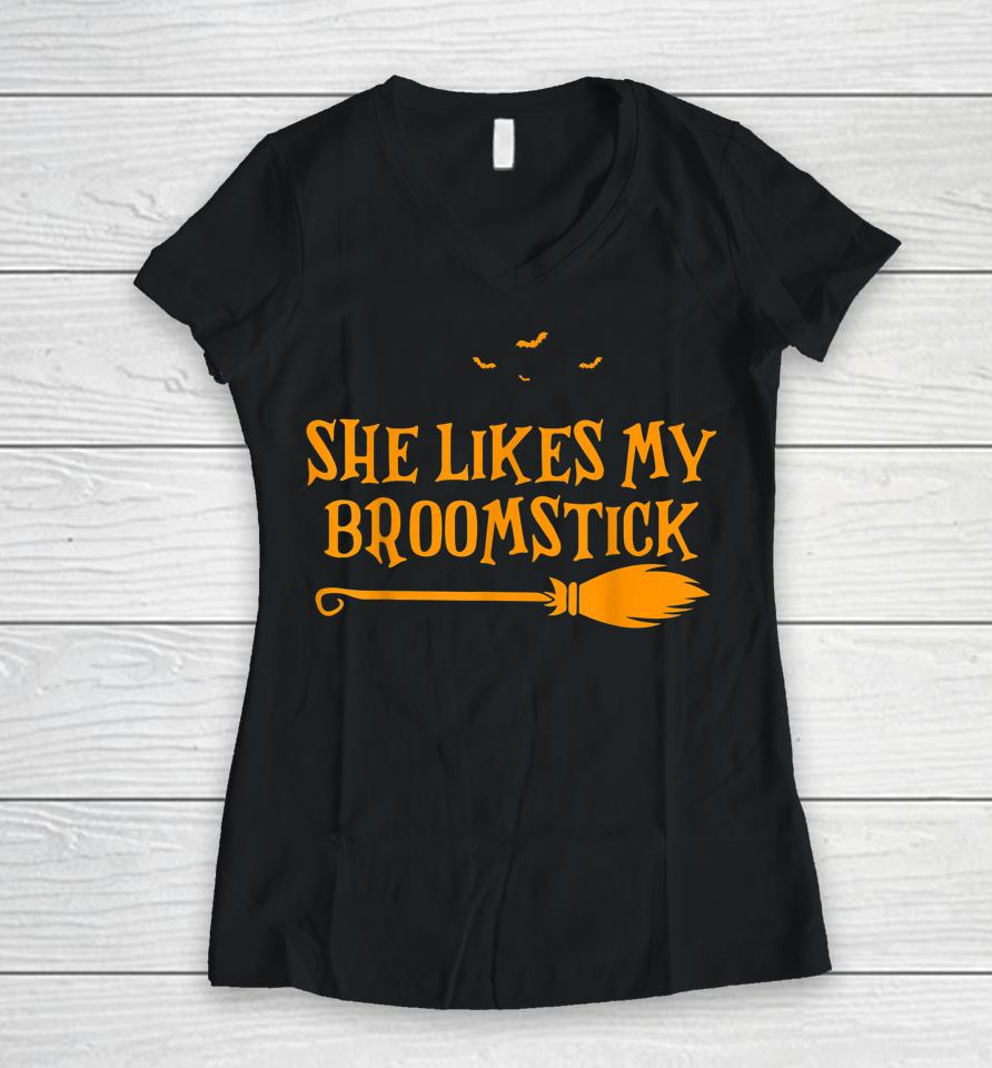 He Likes My Pumpkins She Likes My Broomstick Halloween Tee Women V-Neck T-Shirt