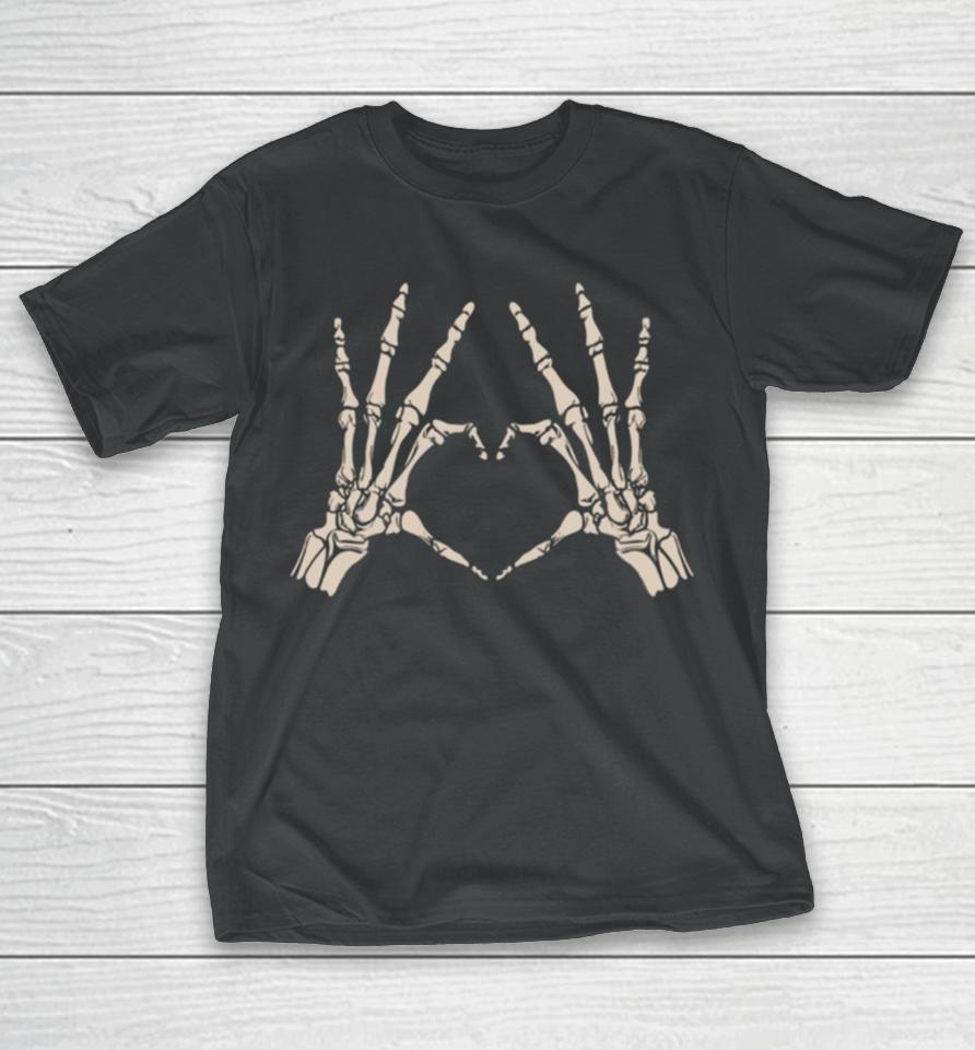 Heart Hand Bones Love Symbol Funny Skull Costume Halloween Skeleton T-Shirt