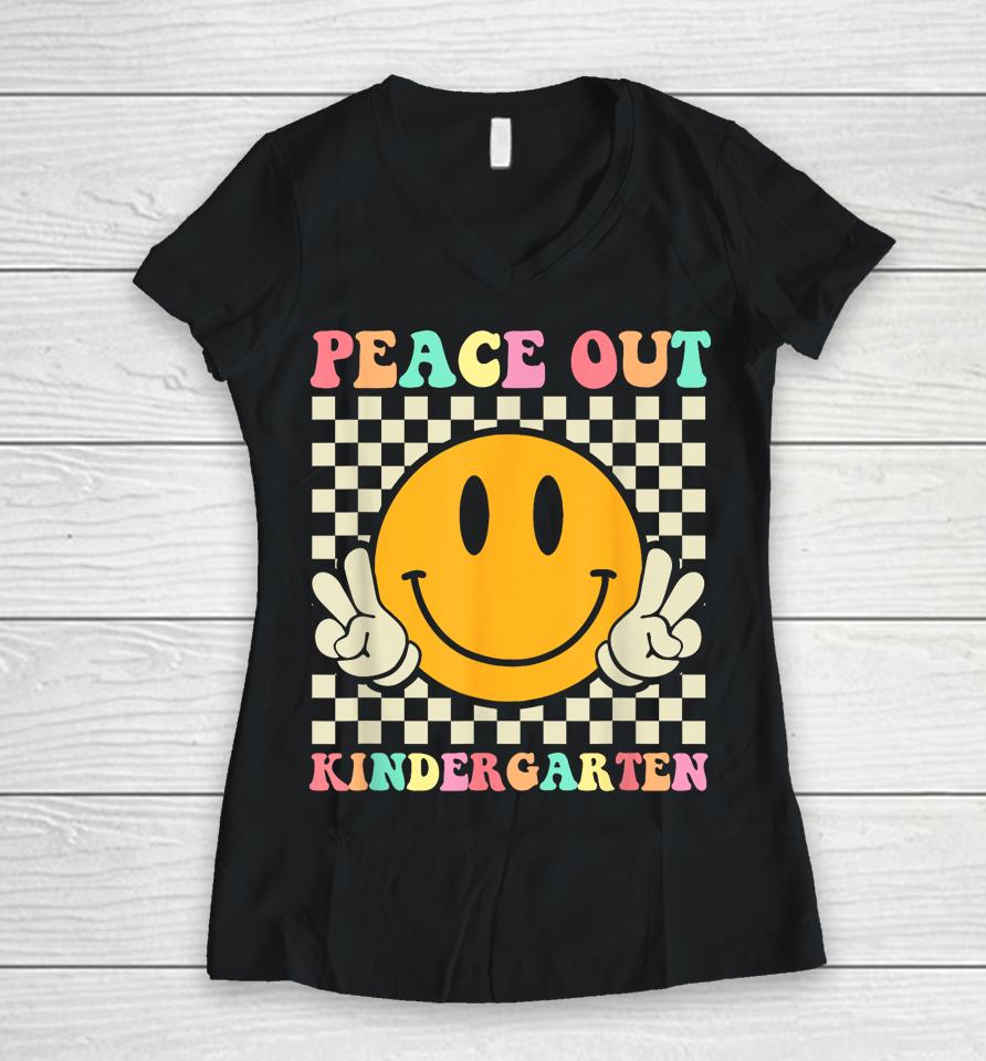 Hippie Peace Out Kindergarten Teacher Kid Last Day Of School Women V-Neck T-Shirt