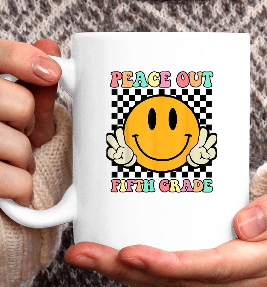 Hippie Smile Face Peace Out Fifth 5Th Grade Class Of 2023 Coffee Mug