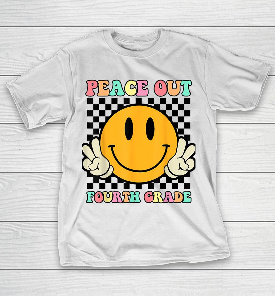 Hippie Smile Face Peace Out Fourth 4Th Grade Class Of 2023 T-Shirt