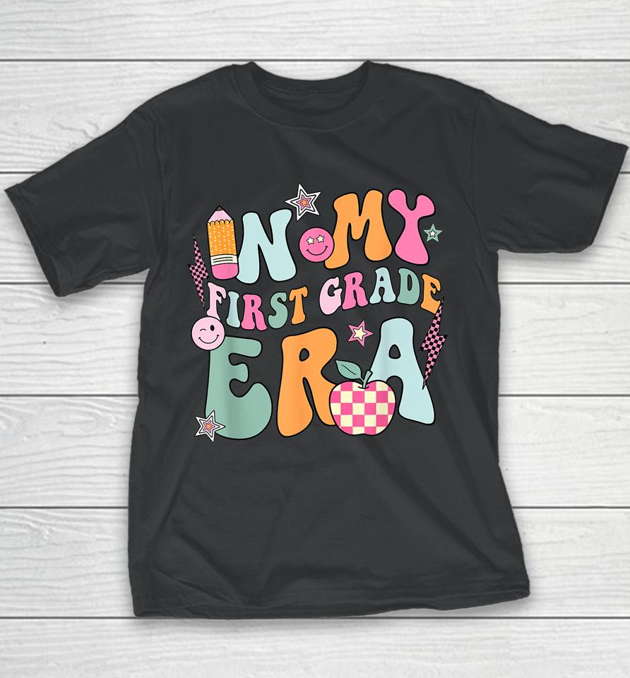 In My First Grade Era Back To School Retro Groovy 1St Grade Youth T-Shirt
