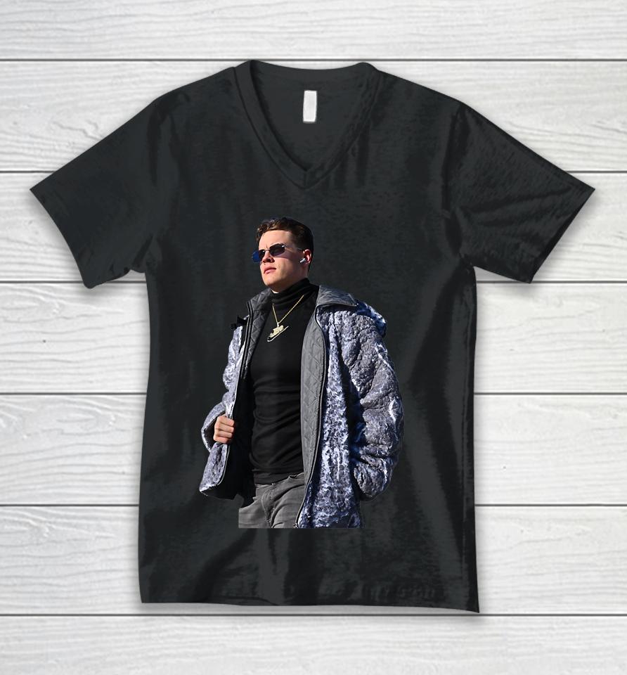 Joe Burrow Sunglasses Unisex V-Neck T-Shirt