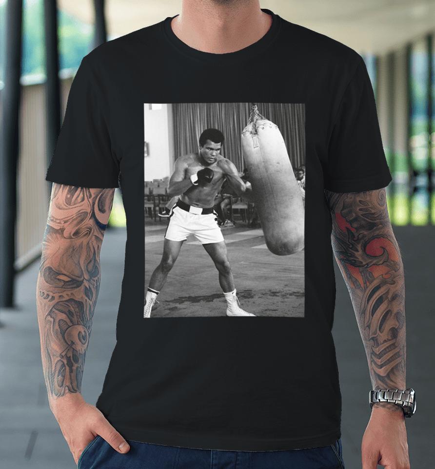 Kansas City Chiefs Derrick Nnadi Muhammad Ali Punching Bag Premium T-Shirt