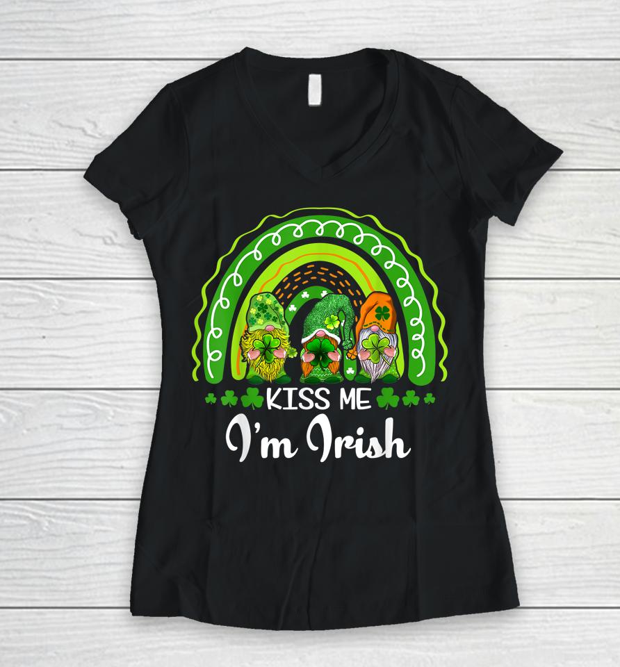 Kiss Me I'm Irish Lucky Rainbow St Patrick's Day Women V-Neck T-Shirt