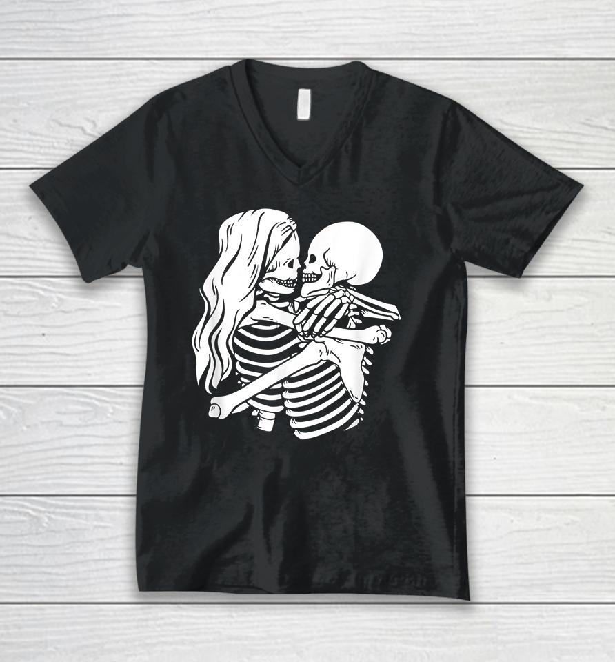Kissing Skeletons In Love Valentine's Day Couples Unisex V-Neck T-Shirt
