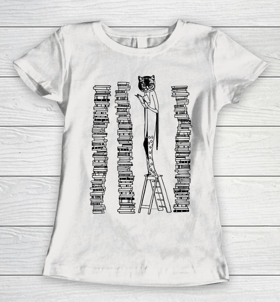 Lady Cat And Stack Of Books Woman Reading Retro Victorian Women T-Shirt