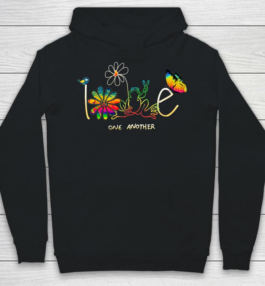 Love One Another Hippie Frog Flower Daisy Gift Hoodie