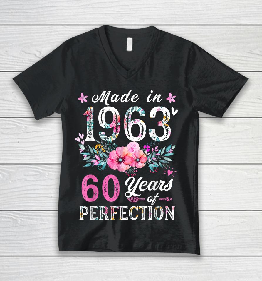 Made In 1963 Floral Vintage 60Th Birthday Gifts Unisex V-Neck T-Shirt