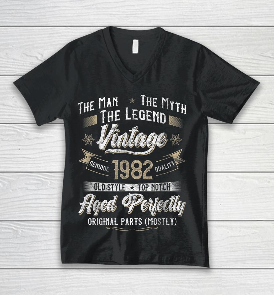 Man Myth Legend 40Th Birthday Gift Vintage 1982 40 Years Old Unisex V-Neck T-Shirt
